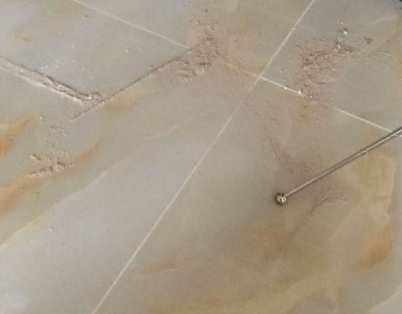沁源瓷砖空鼓维修公司分享粘合剂选择不当在瓷砖铺贴过程中可能导致以下问题
